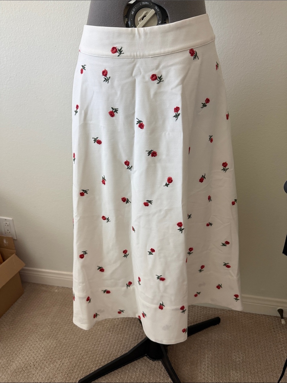 For Love & Lemons White Midi Skirt with Red Rose Embroidery - Picture 3 of 11